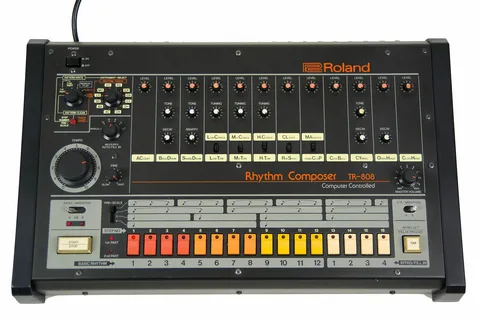 Драм машины ROLAND